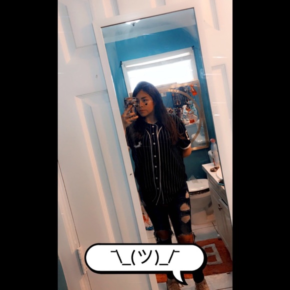 Meet your Posher, Arlene - Picture 1 of 1